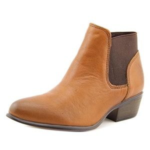Steve Madden Rozamare Boots